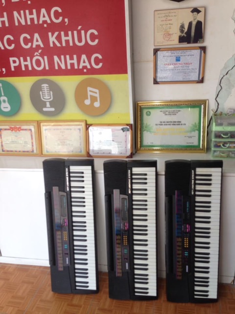 Đàn Organ Casio dùng luyện ngón