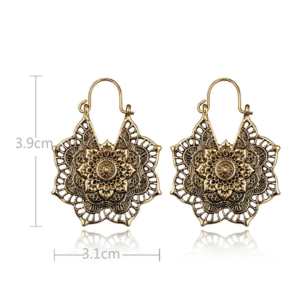 Khuyên tai hình hoa phong cách người Digan cổ điển