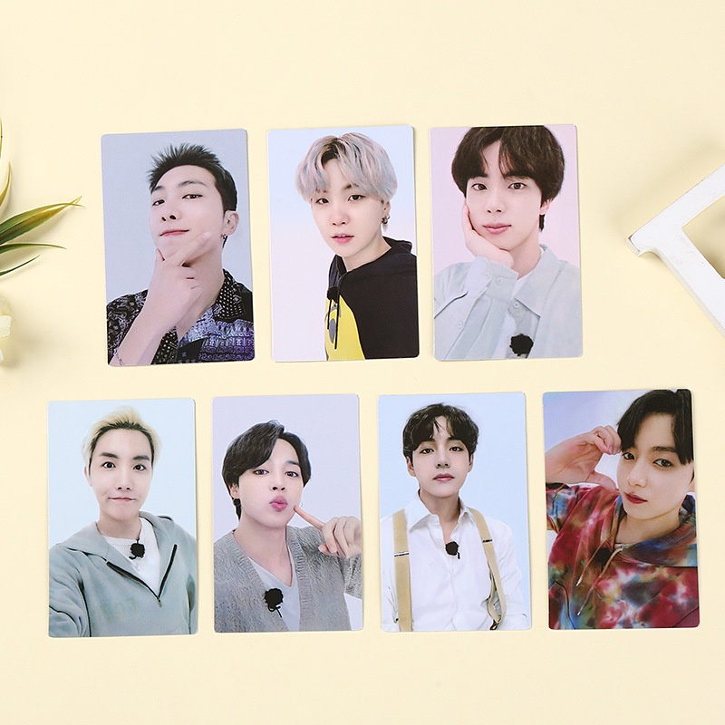 Thẻ in hình thành viên nhóm nhạc BTS Hàn Quốc