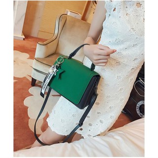 Túi đeo chéo nữ Q5822 (Sẵn màu vàng, hồng, đen, xanh)