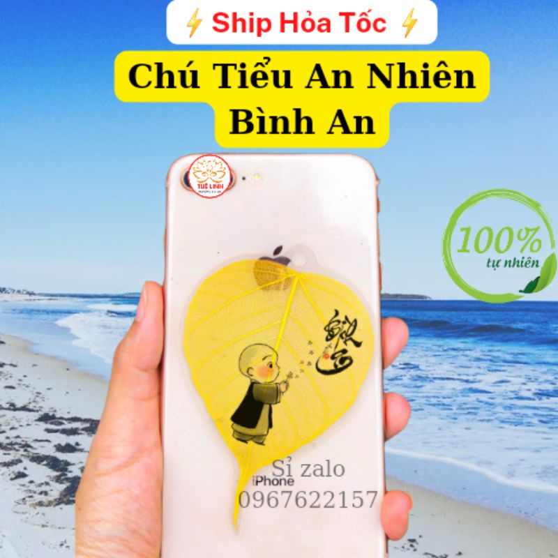 Lá Bồ Đề _ Chú Tiểu cầm hoa An Nhiên Bình An