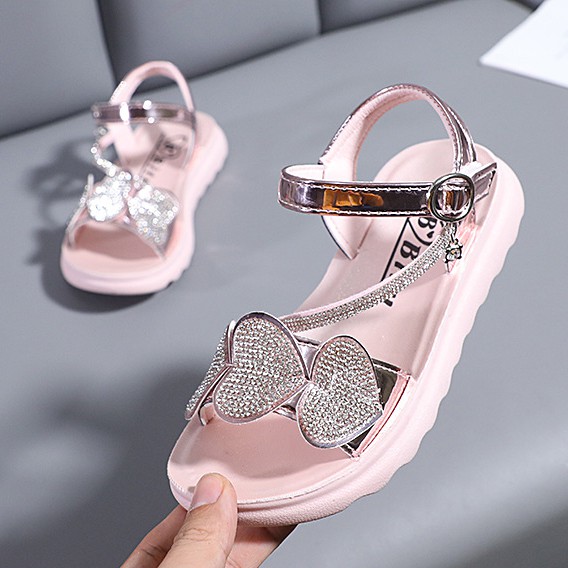 sandal bé gái size 32-37 Tim đá da bóng điệu xinh