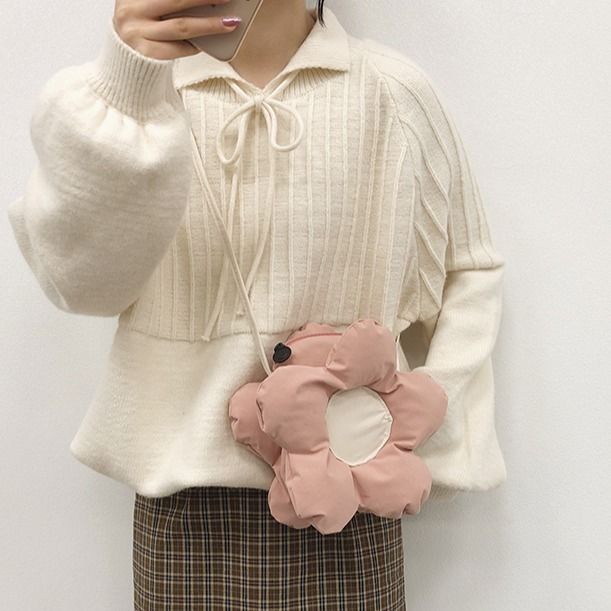 Túi Đeo Chéo Đính Hoa Xinh Xắn Dễ Phối Đồ Thời Trang Dành Cho Nữ