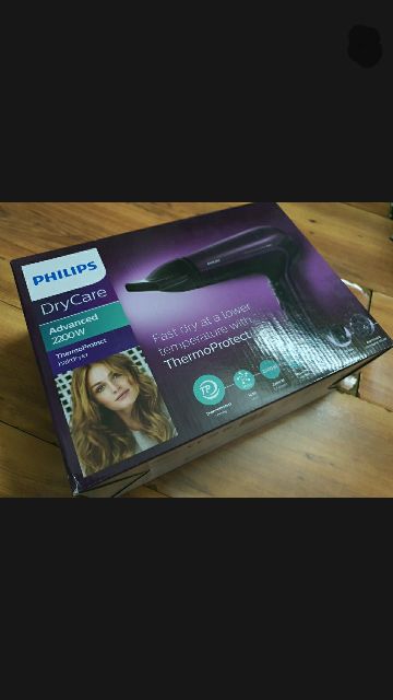 Máy sấy tóc Philips HP8232 Trắng: 650k.... HP8233 Đen 800k ( Hàng mới chính hãng, chưa qua sử dụng, bh 2 năm ) FREESHIP