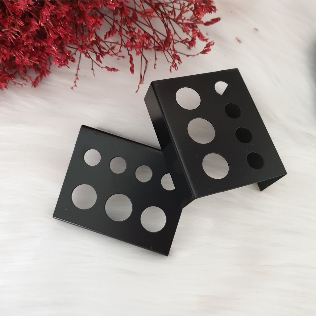 Khay thép đựng chum mực xăm