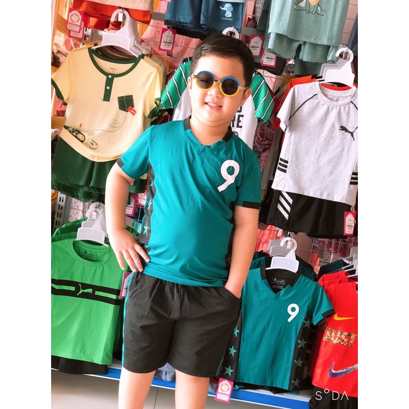 Bộ thể thao bé trai .