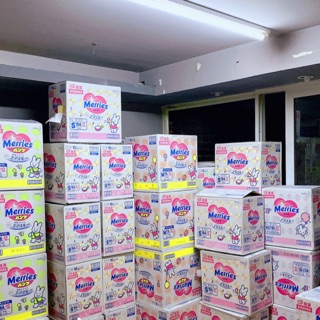 Bỉm Merries nội địa Nhật thêm miếng dán/quần NB96 / S88 / M68 / L58 / M64 / L50 /XL50