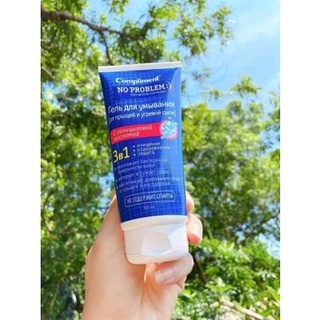 Sữa rửa mặt Compliment No Problem làm sạch sâu