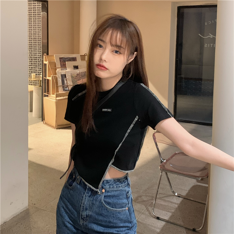 Áo thun croptop ngắn tay ôm dáng xinh xắn dành cho nữ