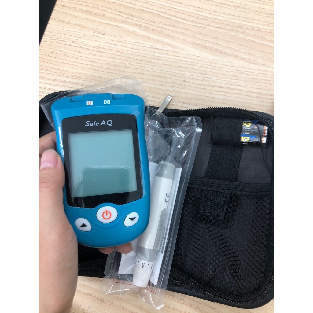 Máy đo đường huyết Axit Uric Sinocare Safe AQ UG + 50 que Axit Uric  + 50 kim chích máu