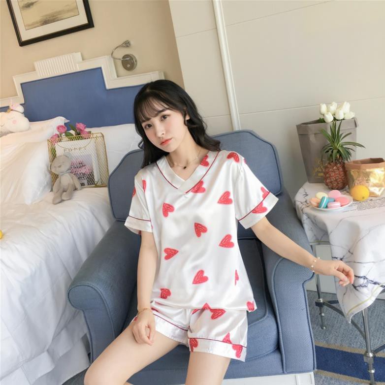 Đồ ngủ Pijama mặc nhà lụa satin cao cấp đùi cộc hoạt hình hello kitty