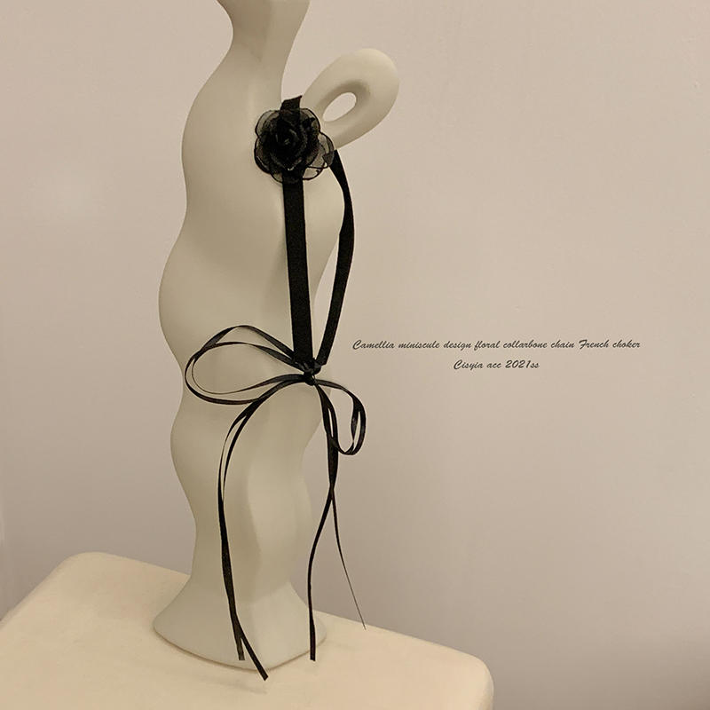 Vòng Cổ Họa Tiết Hoa Hồng Xinh Xắn Phong Cách Hàn Nhật Cho Nữ