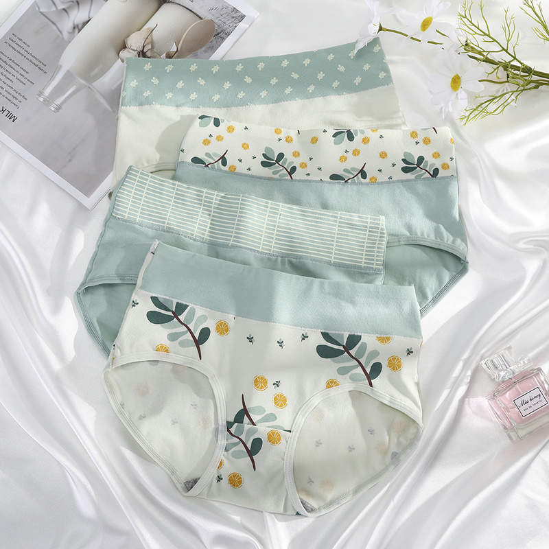 Quần Lót Cotton Không Đường May LEVAO Cạp Cao Họa Tiết Hoạt Hình Dễ Thương Cho Nữ