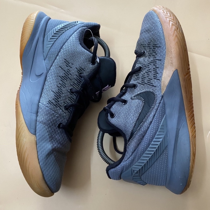 Giày chính hãng đã qua sử dụng