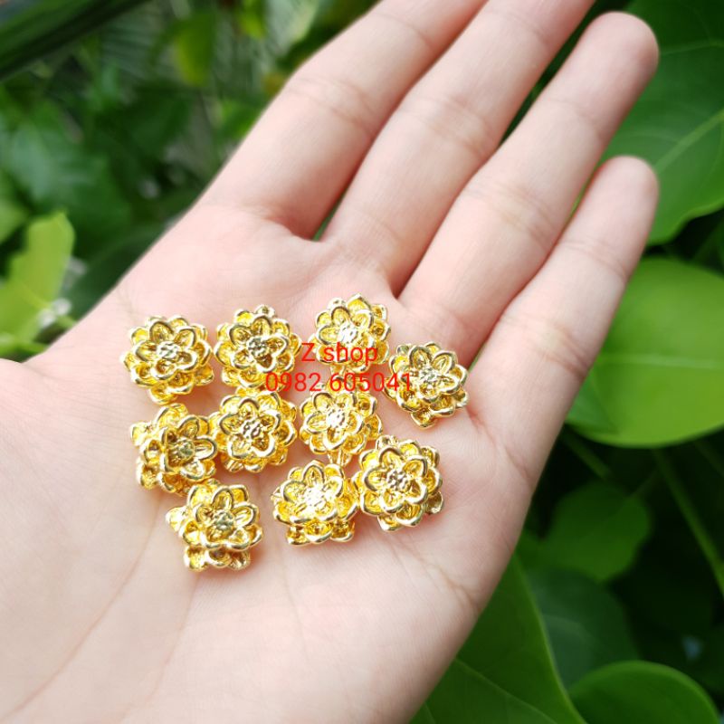 1 Charm Hoa sen / hoa mẫu đơn kim loại mạ vàng bền màu