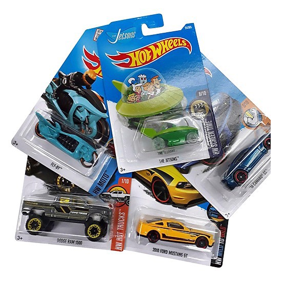 Đồ chơi trẻ em Xe Hot Wheels cơ bản C4982 - giao mẫu ngẫu nhiên