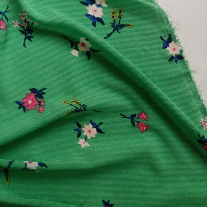 Khúc 2m x 1m5 Voan Lụa Xanh Họa Tiết Hoa - Co Giãn - May Áo Dài, Đầm, Áo Kiểu, Đồ Thiết Kế