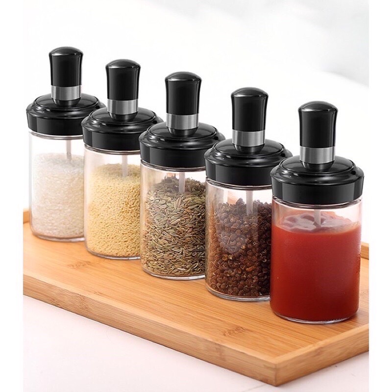 Hũ lọ đựng gia vị bằng thuỷ tinh kèm thìa tiện lợi dung tích 250ml