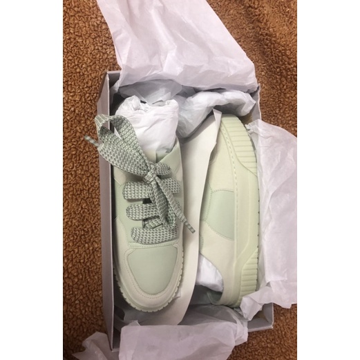 **C&K** Sục size 38 full hộp tag