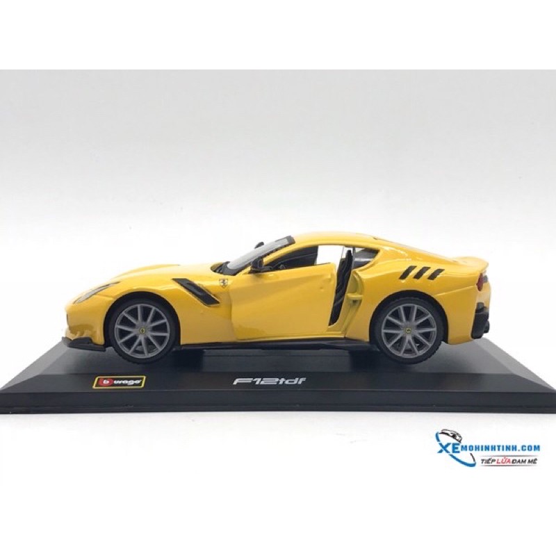 Xe Mô Hình Ferrari F12 TDF Hãng sản xuất : Bburago Tỉ lệ 1:32 ( Vàng )