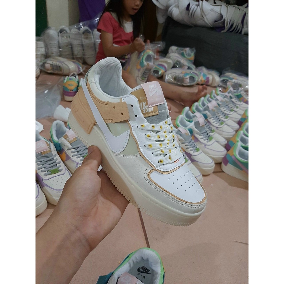 Giày thể thao hoa cúc vàng 7 màu cho nữ - Chung Sneaker