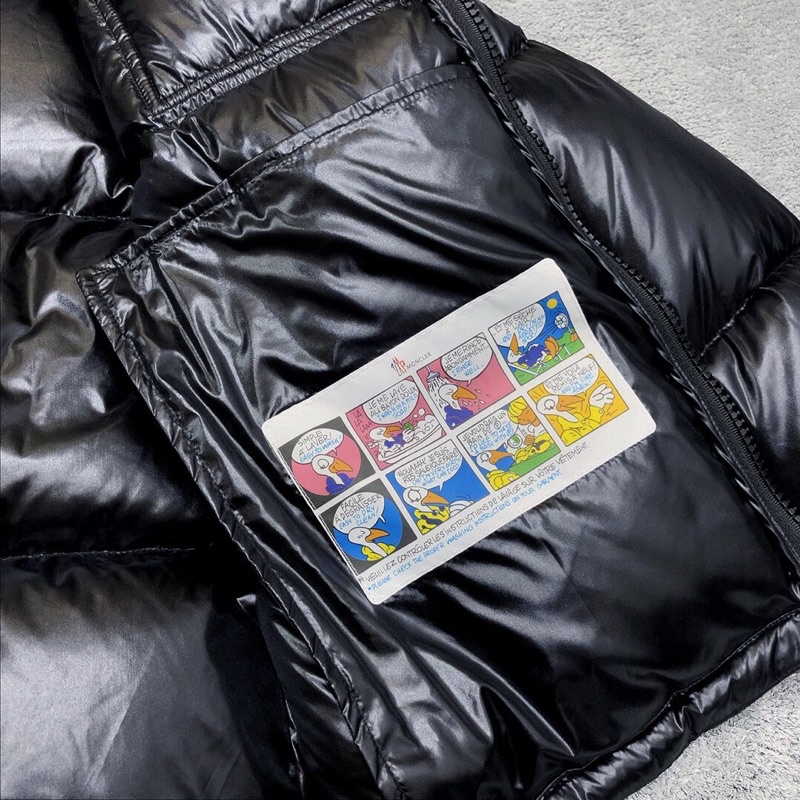 Áo khoác phao mẫu mới trẻ trung thương hiệu Moncler cao cấp