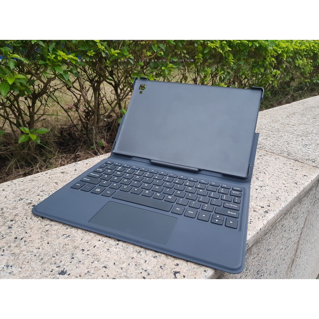 Máy tính bảng Masstel Tab 10 Ultra kèm bàn phím dạng Dock phong cách Surface | BigBuy360 - bigbuy360.vn