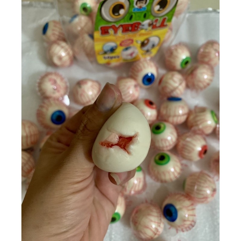 kẹo dẻo con mắt eyeboll có nhân bên trong (1 viên)