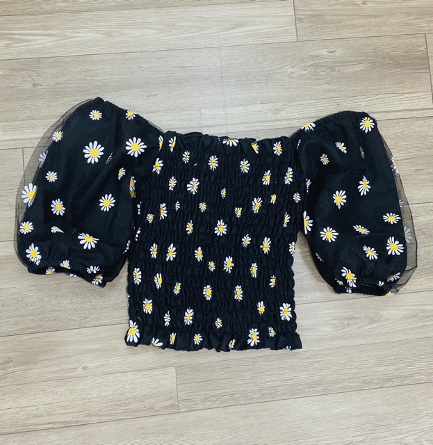 áo bẹt vai tay bồng hoa nhí thời trang hàn quốc