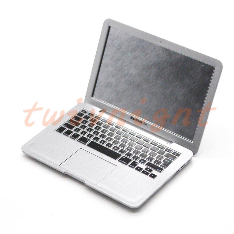 Gương trang điểm thiết kế hình Notebook sáng tạo