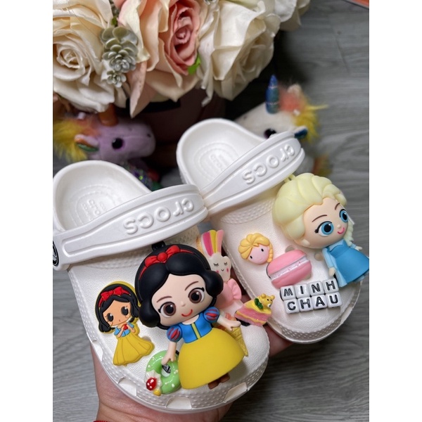 Có sẵn và tặng tên