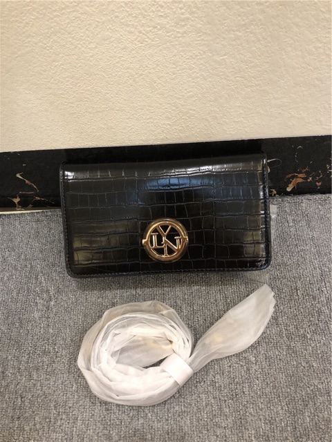 Túi 𝐋𝐘𝐍 - 𝐌𝐚̂̃𝐮 𝐦𝐨̛́𝐢