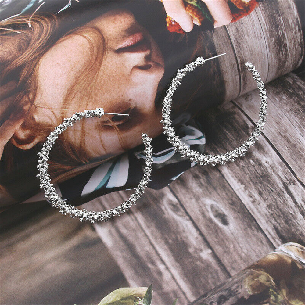 Đôi Bông Tai Chữ C Đính Đá Phong Cách Gothic