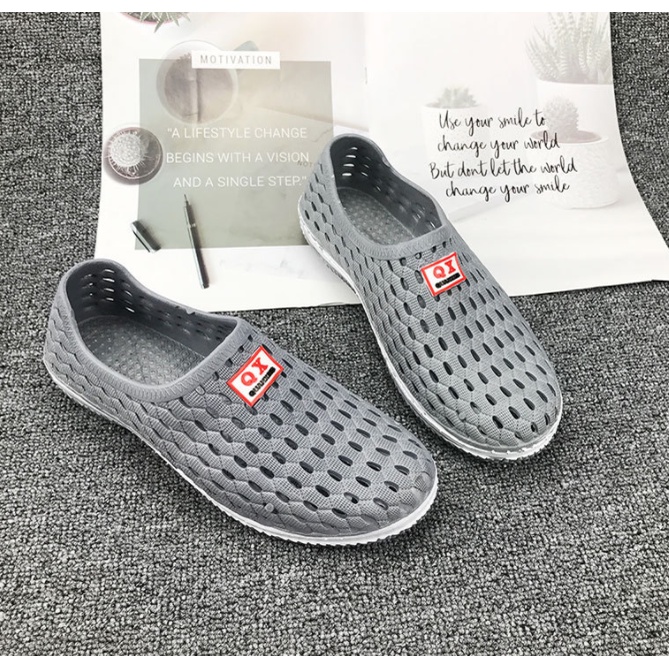 { XẢ HÀNG LẺ SIZE }Giày nhựa nam thoáng khí