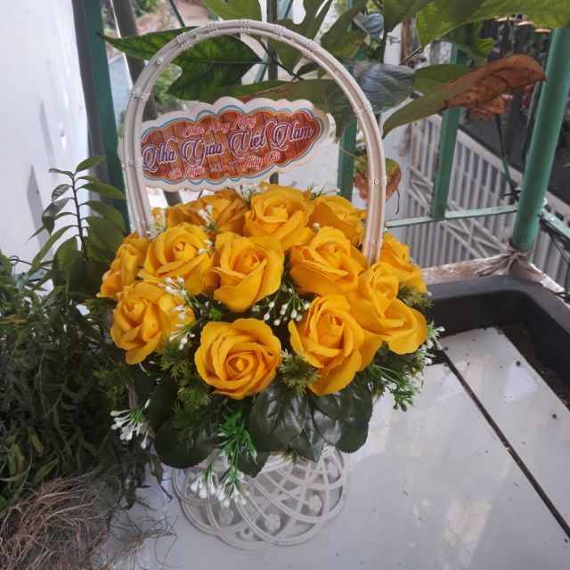Giỏ hoa sáp thơm