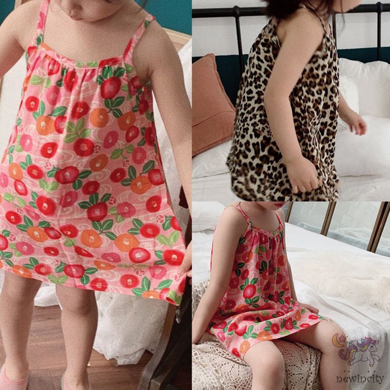 Đầm Yếm Hình Hoa Cho Bé Gái