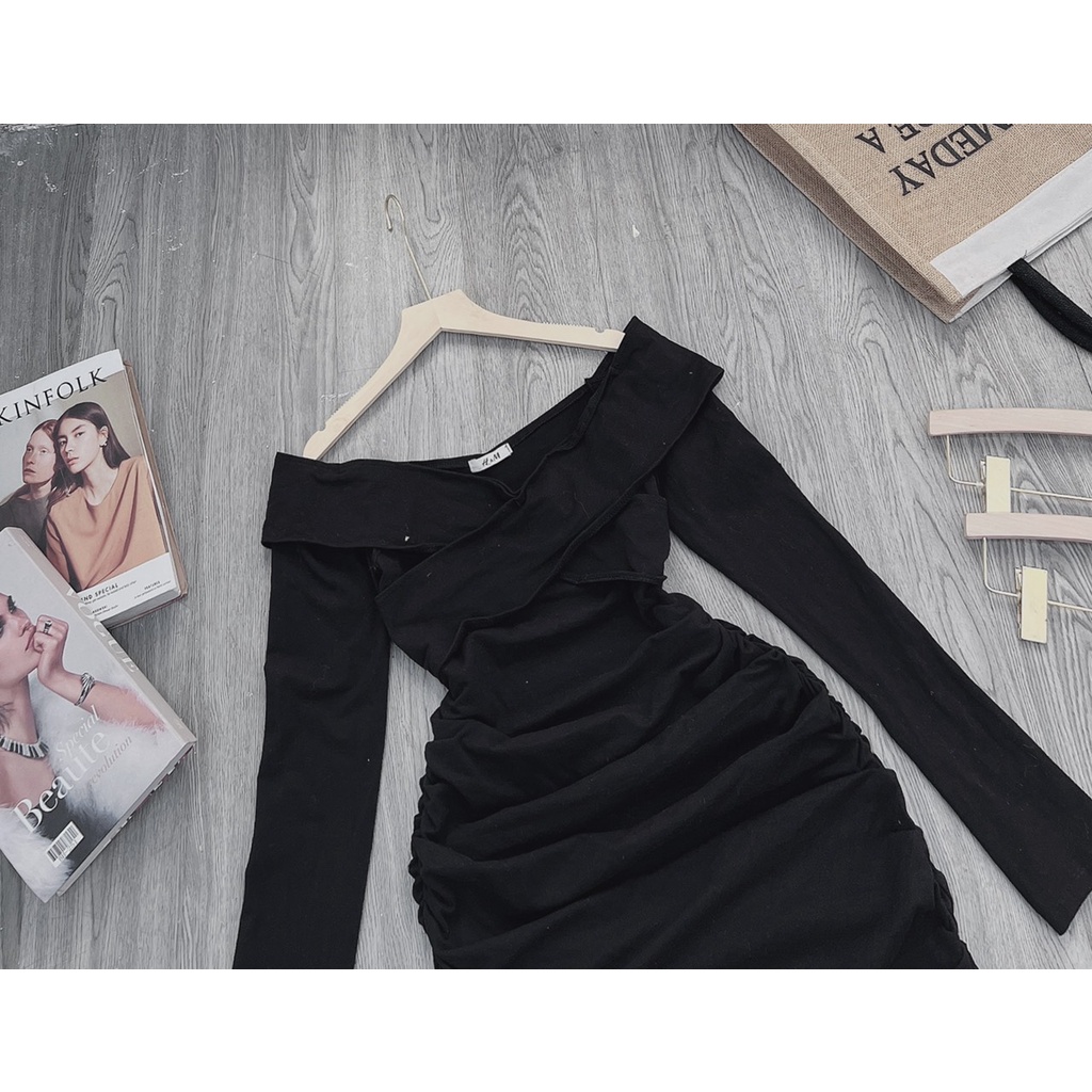 Đầm ôm body đen bẹt trễ hở vai tay dài tôn dáng sexy ulzzang