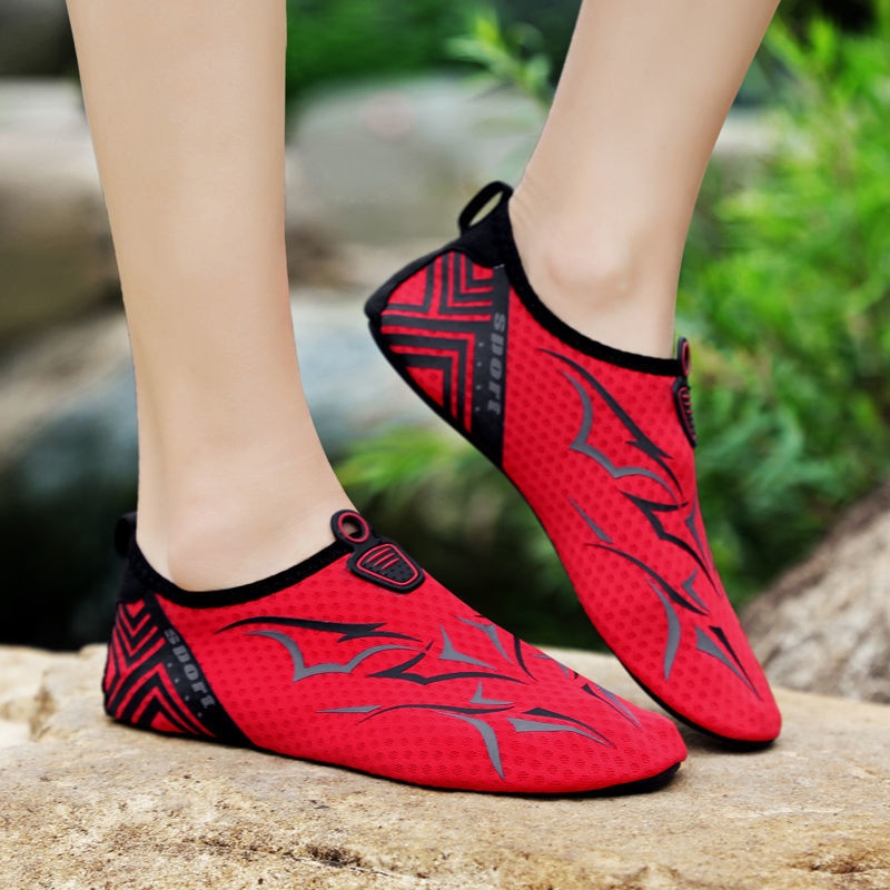 Giày Đi Bơi Nhẹ Nhanh Khô Chống Trượt Chống Mài Mòn Thoáng Khí Mới