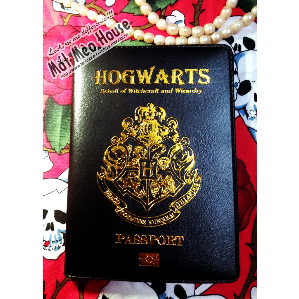 Vỏ bọc hộ chiếu/Passport Cover Harry Potter