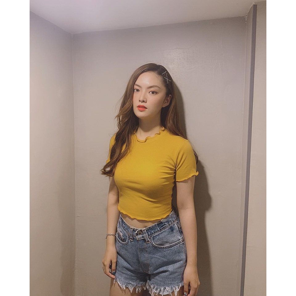 Áo cổ cao cuốn biên