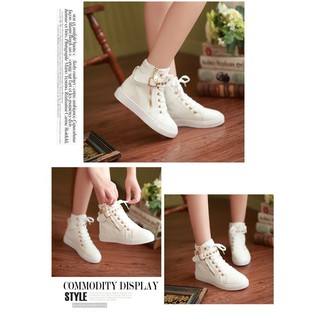 Giày sneaker nữ cá tính