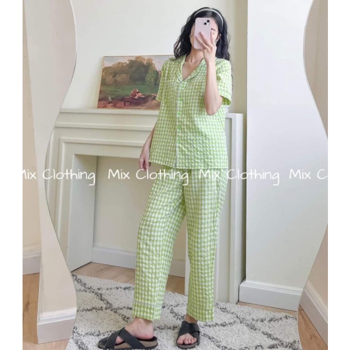 Siêu phẩm bộ pyjama  đũi xốp cực xinh , màu sắc trẻ trung.