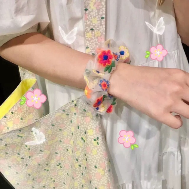 CỘT TÓC VẢI SCRUNCHIES - HOẠ TIẾT THÊU HOA NHIỀU MÀU