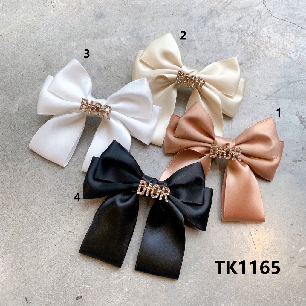 Kẹp nơ handmade D.I.O.R nhỏ nhắn