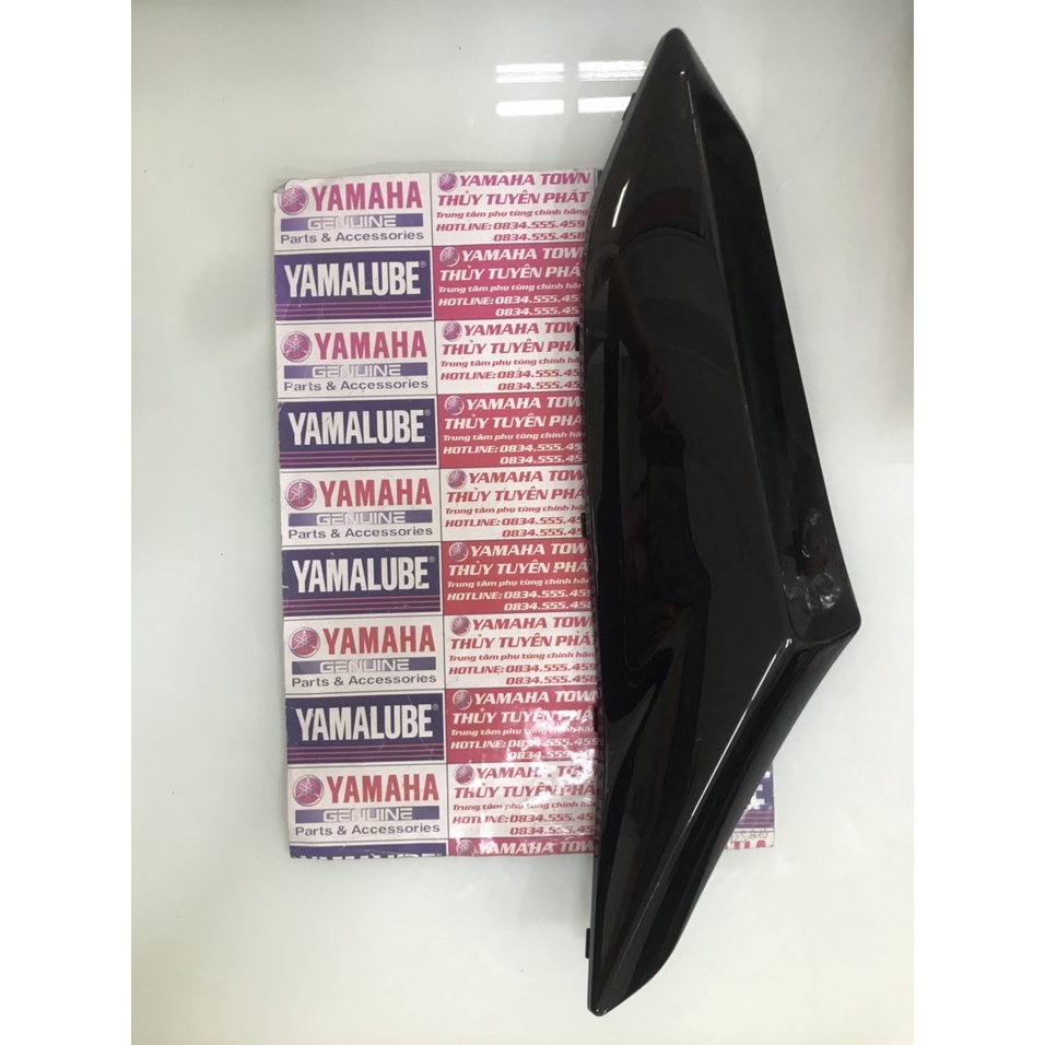 Ốp yếm nhỏ ex 155 đen bóng zin chính hãng yamaha