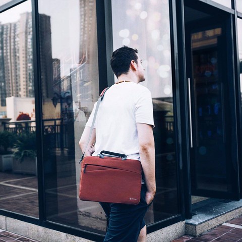 Túi Xách Đựng Laptop Cao Cấp Tomtoc Messenger bags, Có Thể Xách Tay Và Đeo Chéo Vai Tiện Lợi