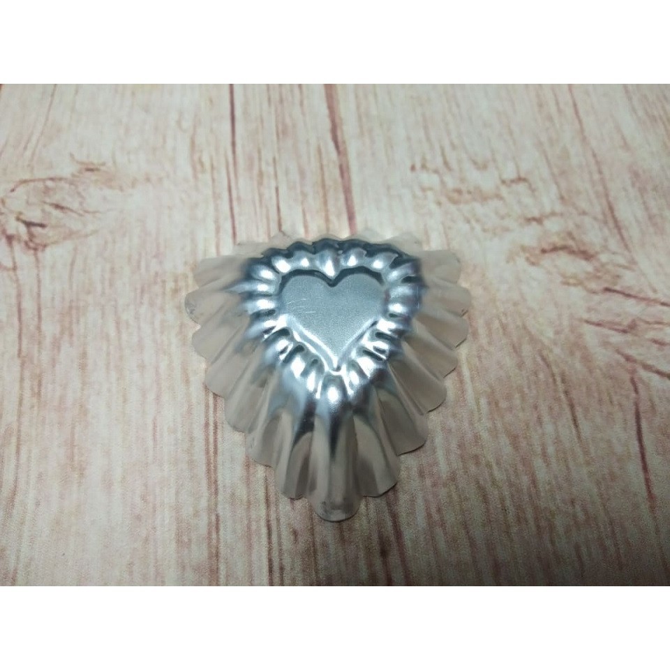 BỘ 50 KHUÔN NHÔM LÀM  BÁNH BÒ BÁNH DA LỢN HÌNH TRÁI TIM 6.5 CM