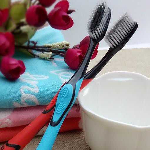 Bàn Chải Đánh Răng Làm Từ Than Hoạt Tính Bossi Hàn Quốc 921