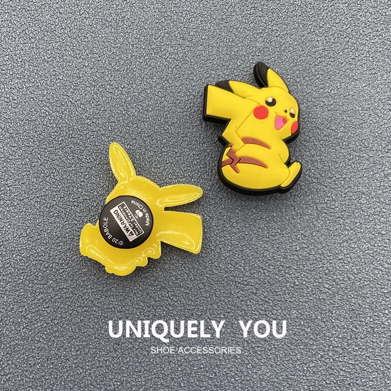 Dép crocs / jibbitz charms Họa Tiết Hoạt Hình Pikachu Thời Trang Trang Trí