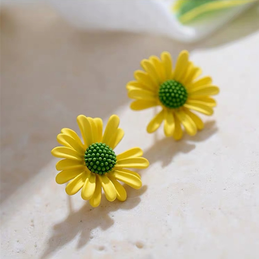 Đôi bông tai bạc 925 họa tiết hoa cúc xinh xắn dành cho nữ